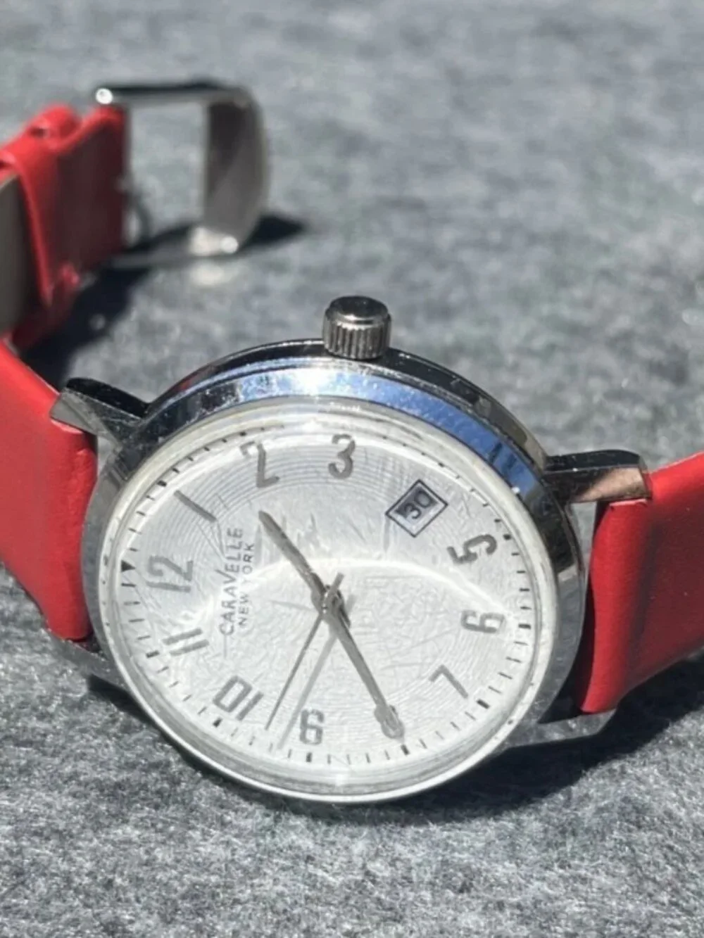 Beautiful Classic Watch - Large, White Dial with Date, Genuine Leather Band